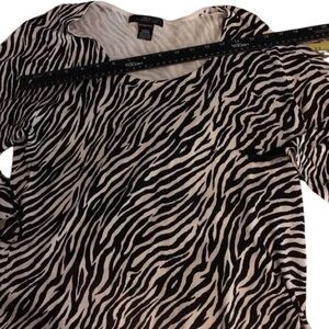 Silx by August Silk size XL animal print black & white scoop neck 3/4 sleeve